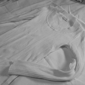 Off white knitted sweater shirt